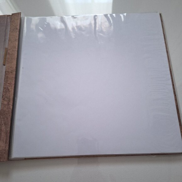 Wanderlust 30 Page Scrapbook NWT - Picture 3 of 4